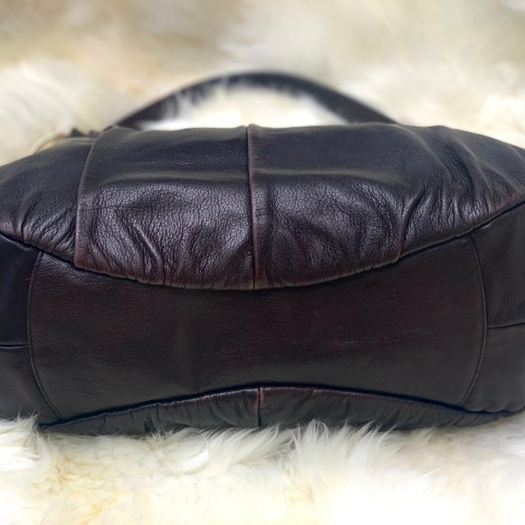 Yves Saint Laurent YSL Saharienne Shoulder Bag and wallet - Picture 5 of 11